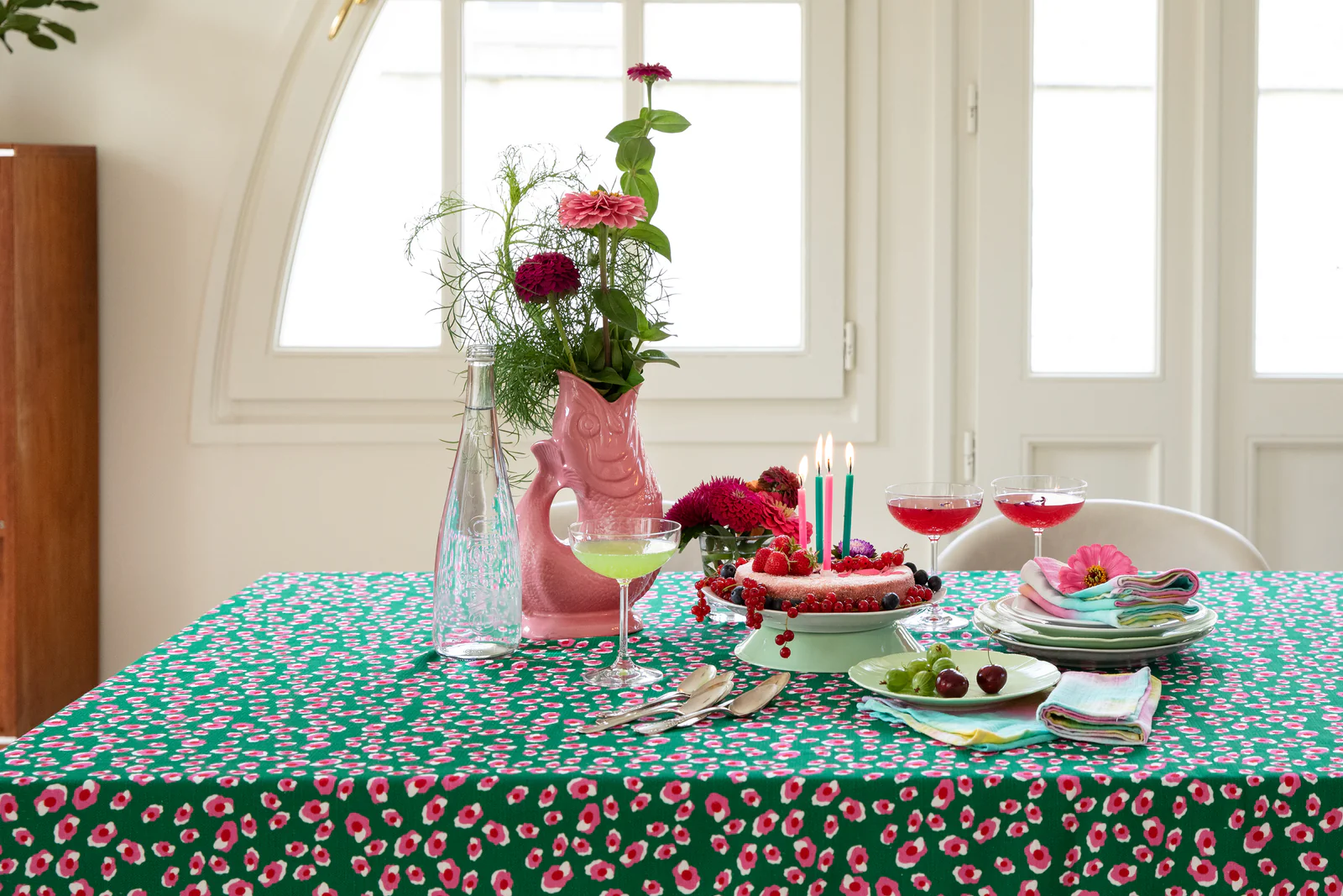 Nappe motif léopard vert rose et blanc par Maryne Guyot – Image 2